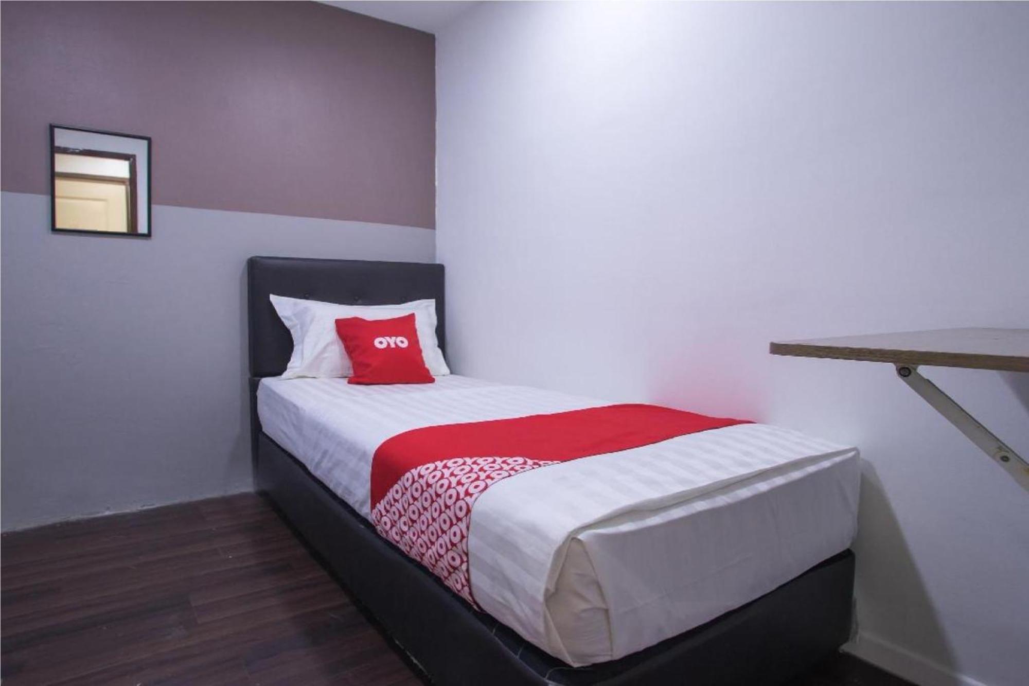 OYO 90281 Hotel Taj seksyen 13 Shah Alam Eksteriør bilde